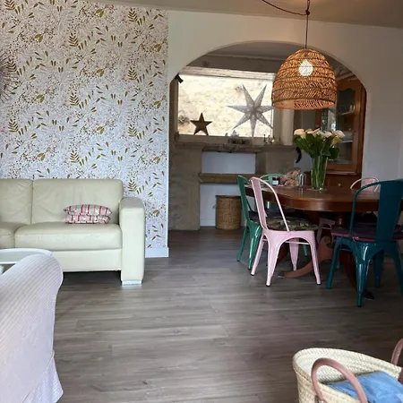 Дом отдыха Maison Avec Piscine - Vue Exceptionnelle - Parisot *