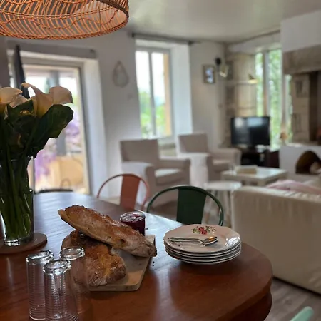 Дом отдыха Maison Avec Piscine - Vue Exceptionnelle - Parisot *