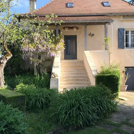 Maison Avec Piscine - Vue Exceptionnelle - Parisot Сasa de vacaciones