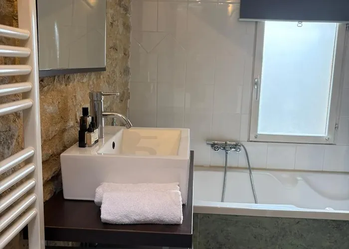 Maison Avec Piscine - Vue Exceptionnelle - Parisot