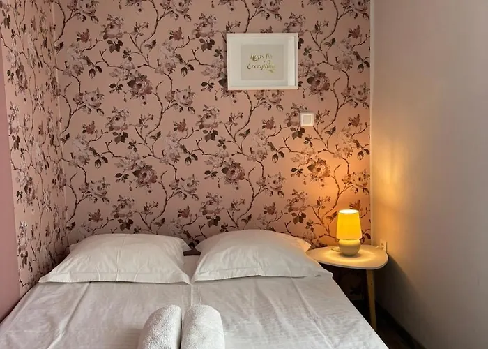 Maison Avec Piscine - Vue Exceptionnelle - Parisot *