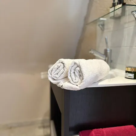 Maison Avec Piscine - Vue Exceptionnelle - Parisot